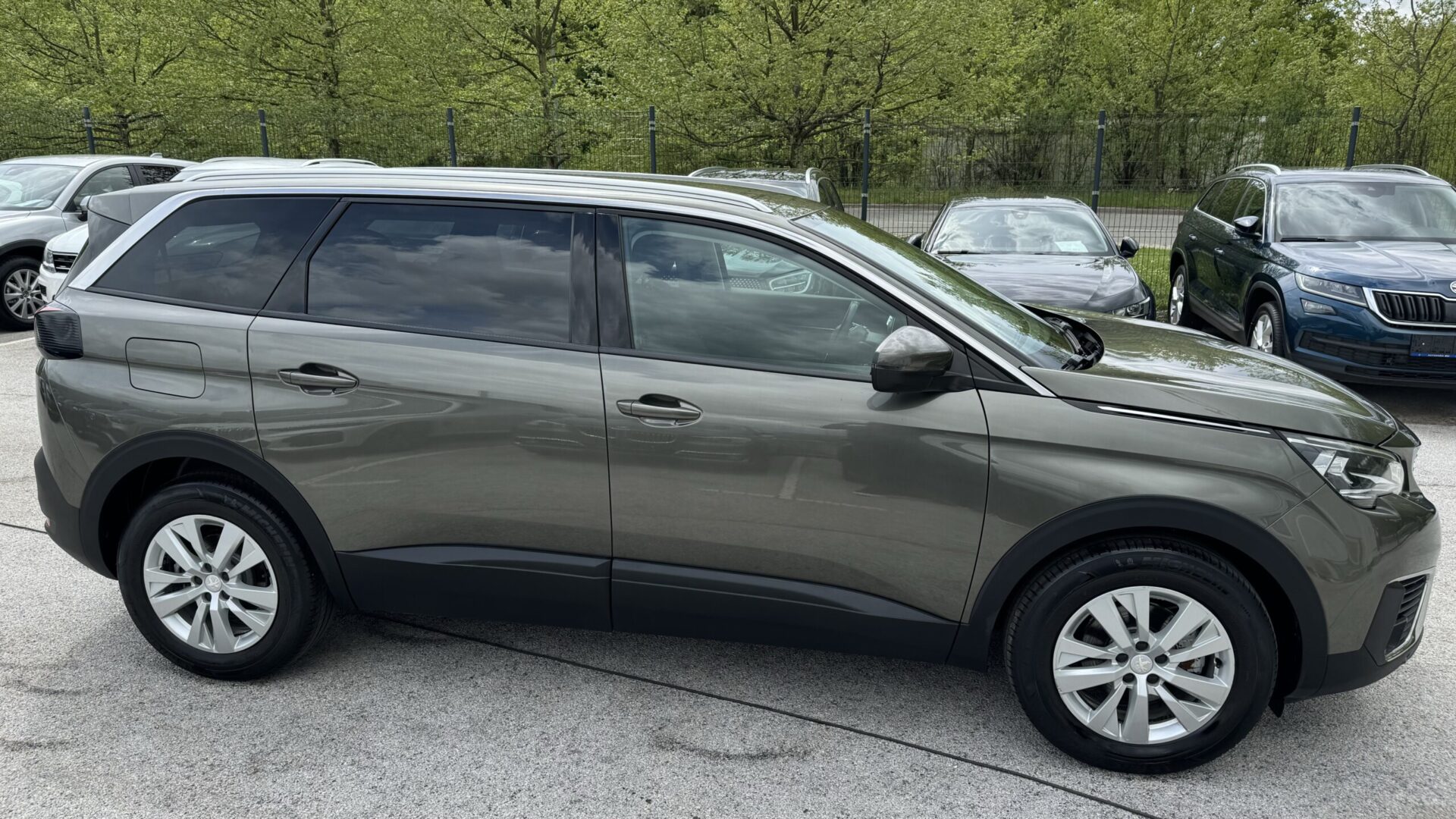 13 PEUGEOT 5008 1.2 PURETECH