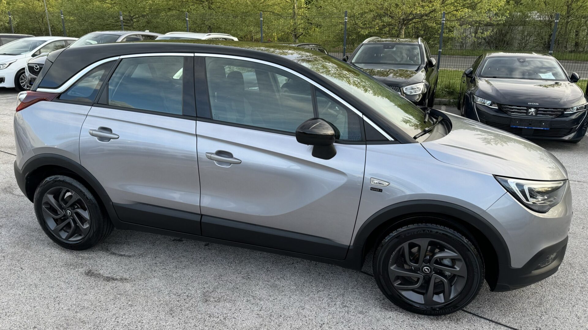 11 Opel Crossland X 1.2 61KW S ENJOY