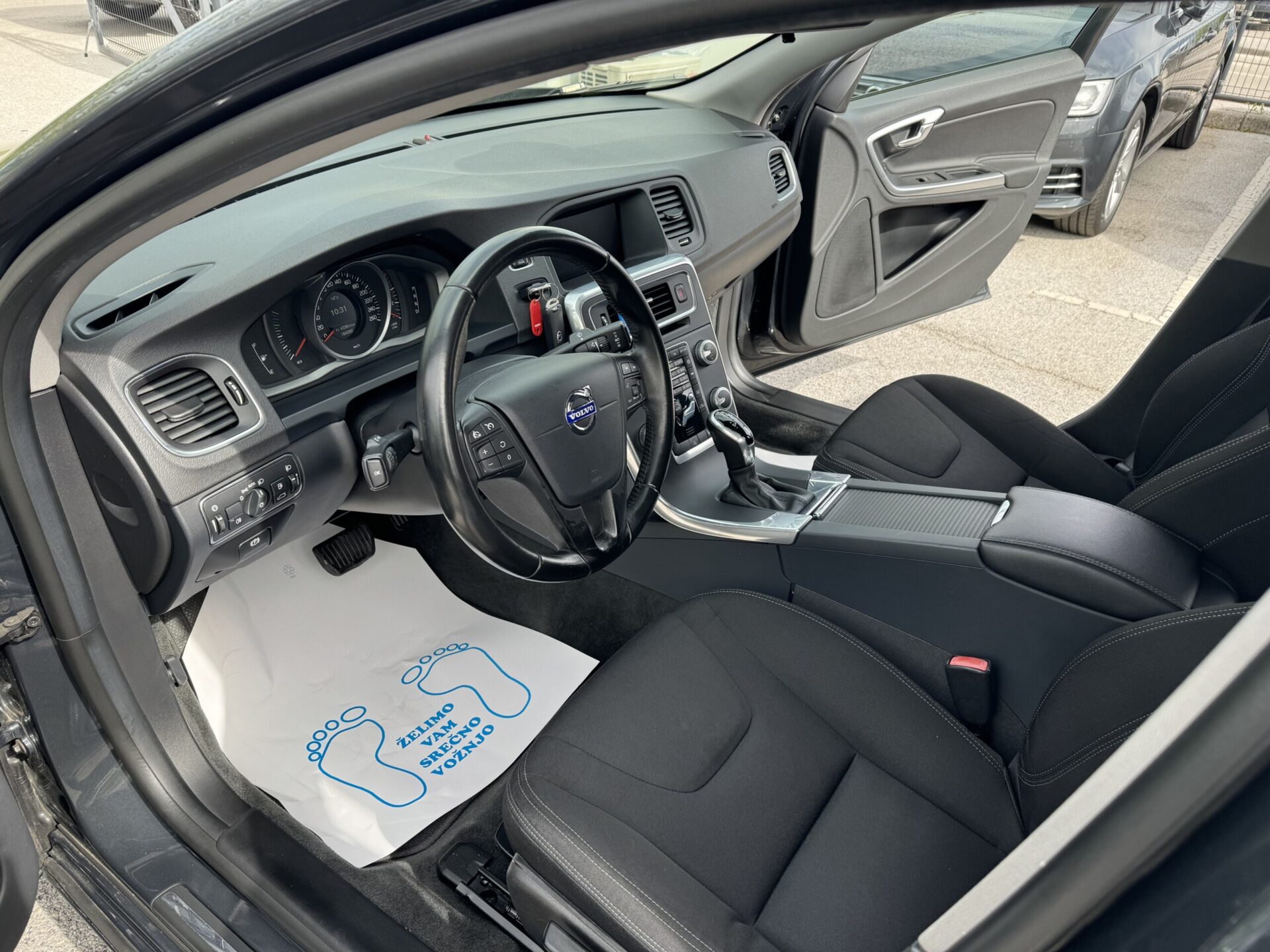 16 Volvo S60 D3 Momentum Geartronic