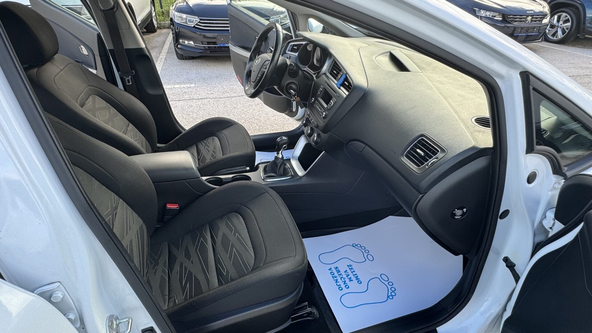 16 Kia Ceed 1.6 CRDi LX Fun