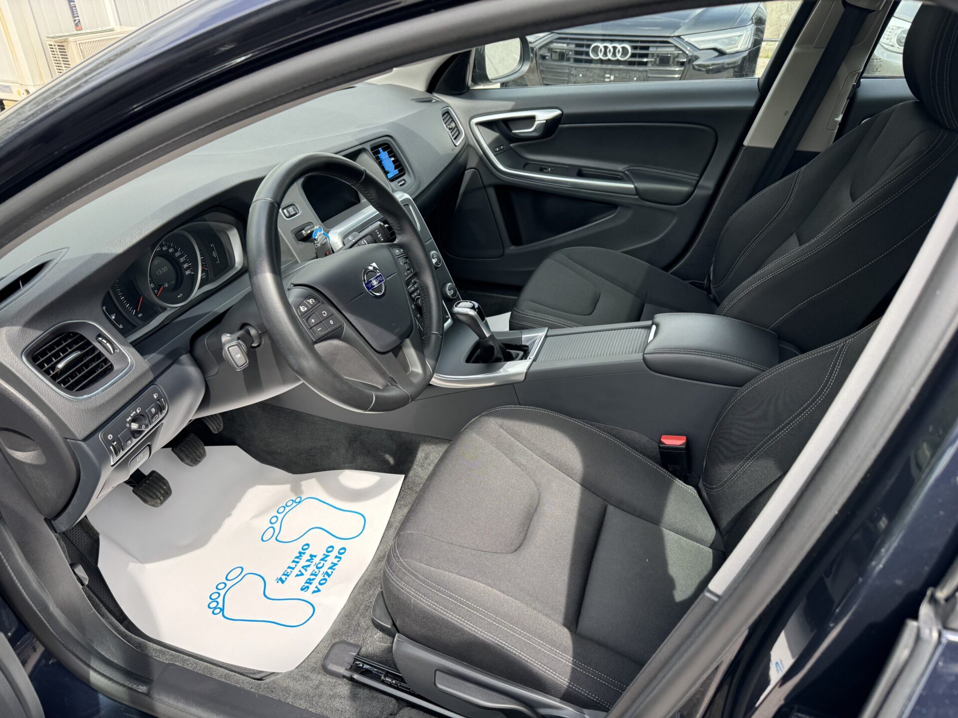 17 Volvo S60 D2 POLAR