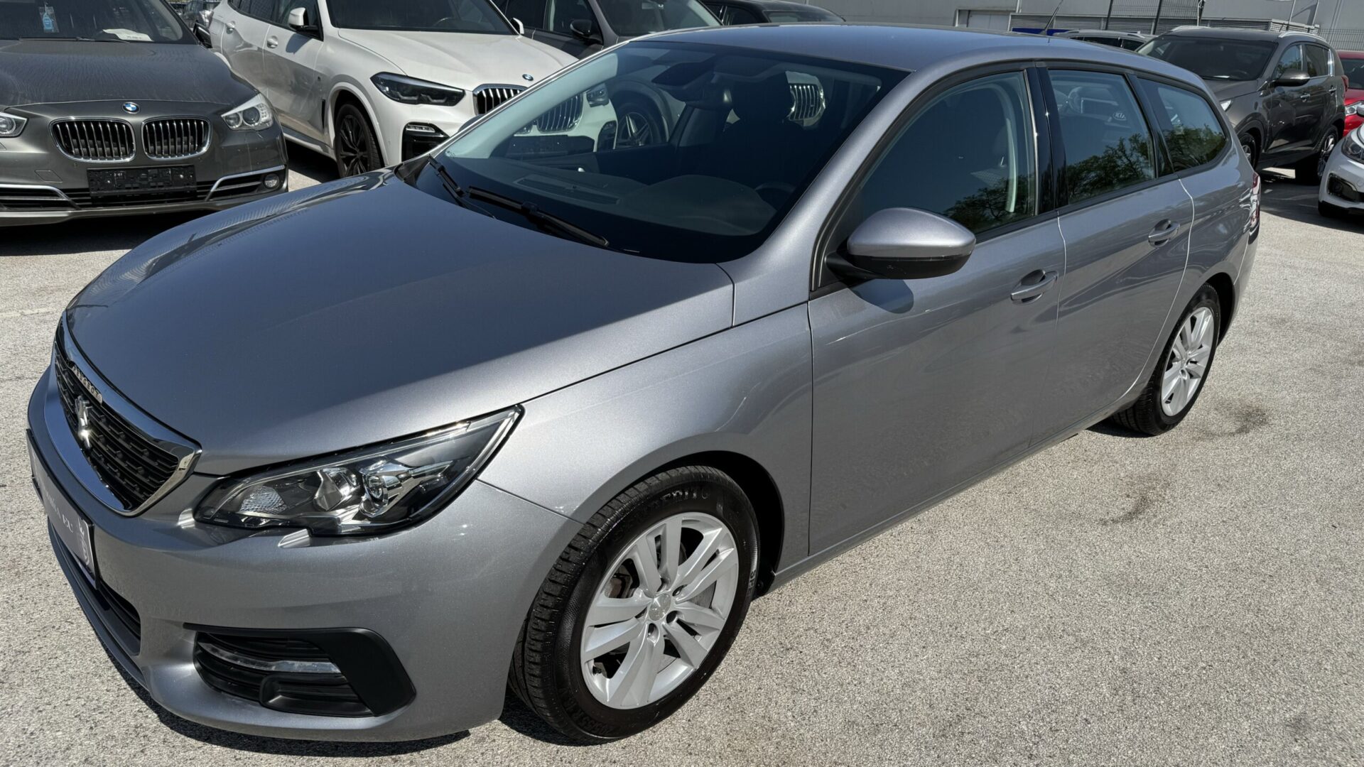 3 Peugeot 308 1.2 PURETECH 110 ACTIVE SW