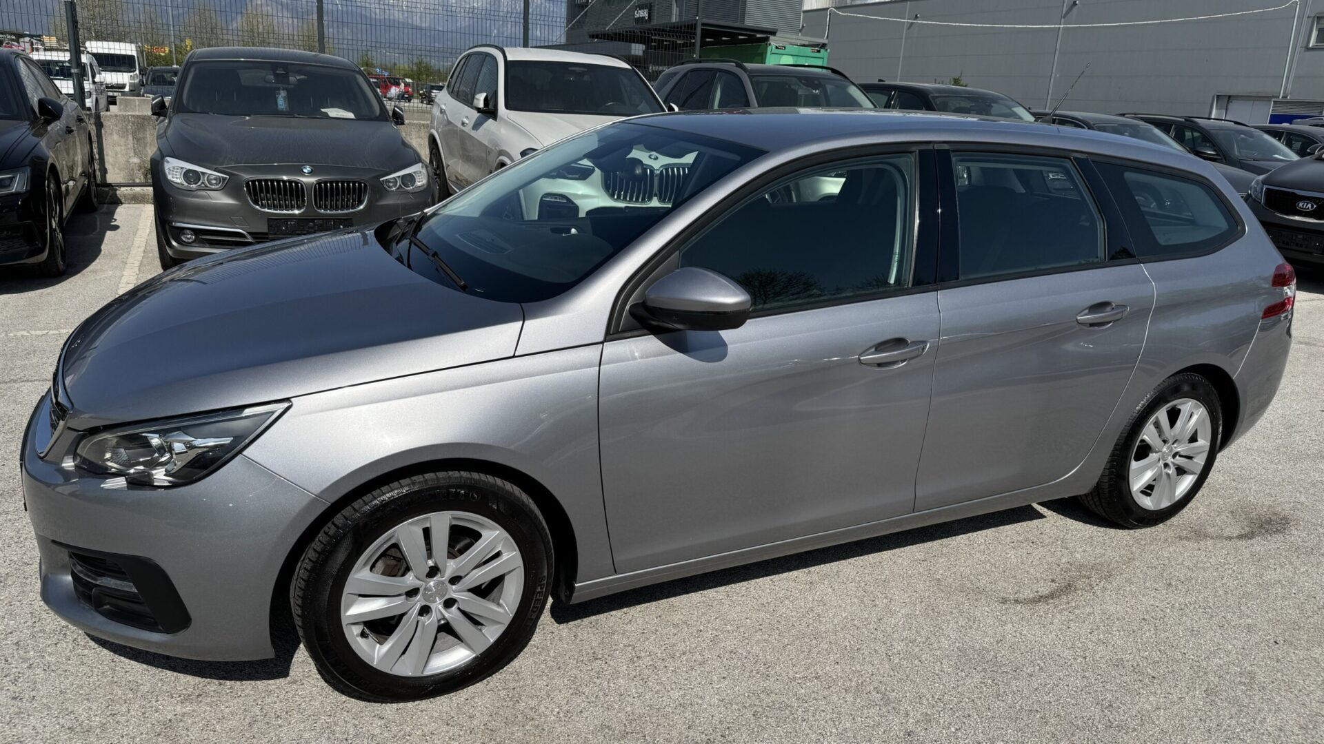 5 Peugeot 308 1.2 PURETECH 110 ACTIVE SW