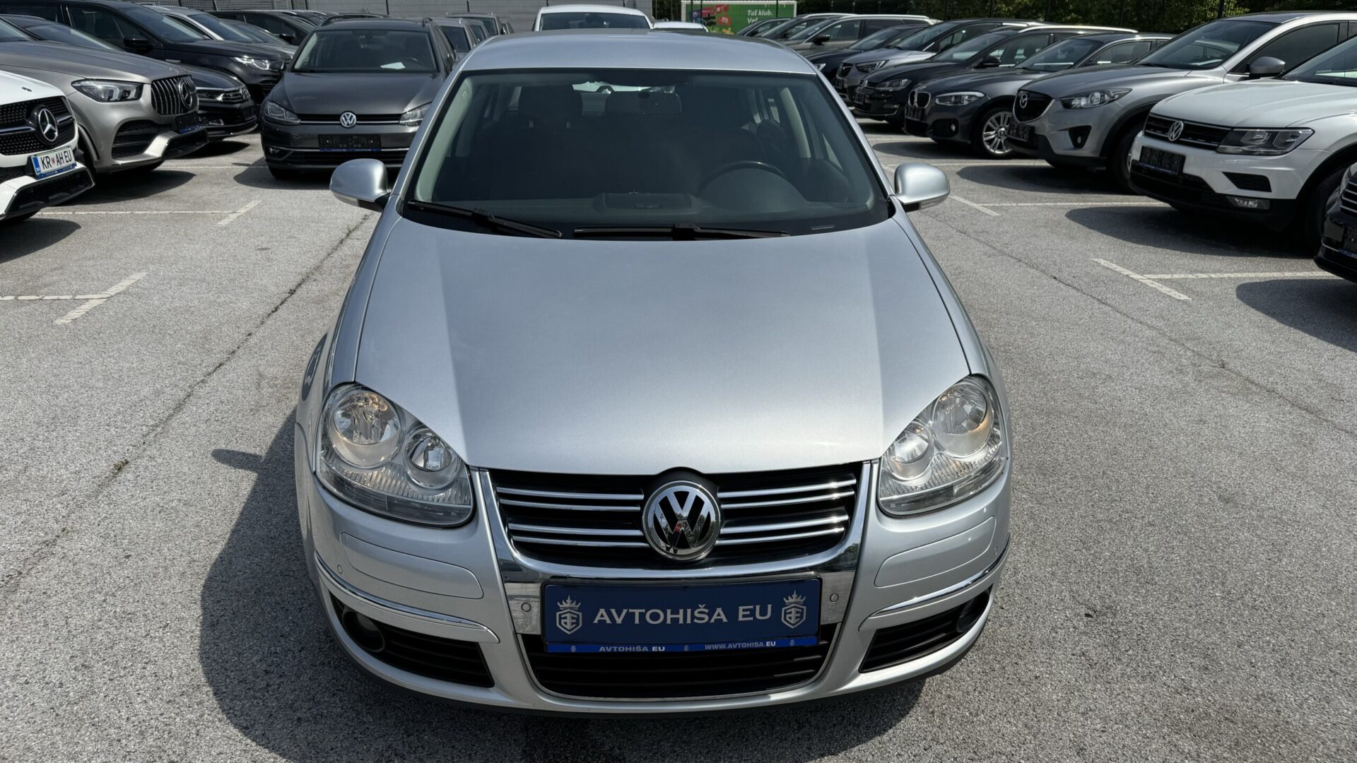 7 Volkswagen Jetta 1.6 TDI COMFORTLINE