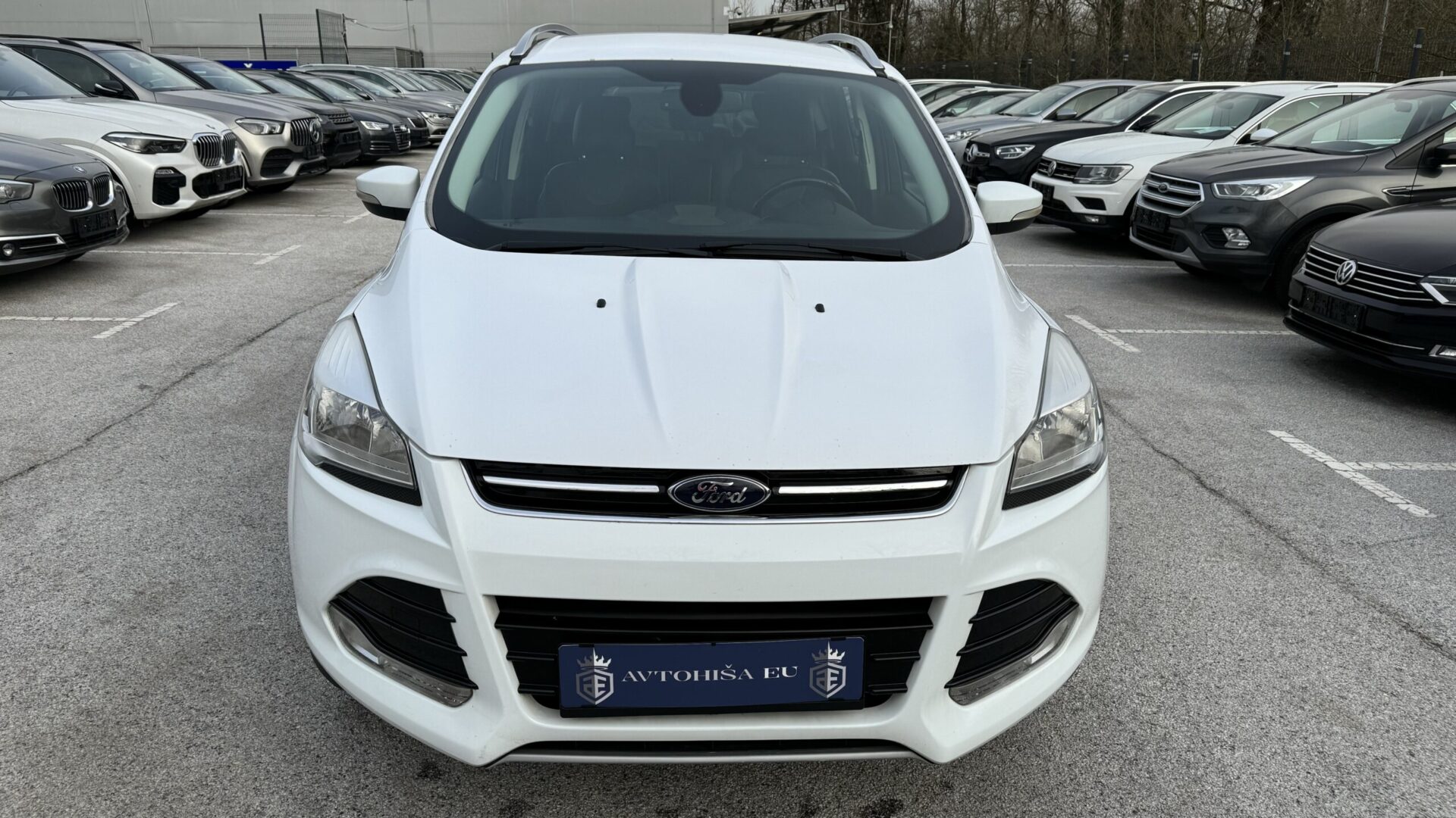 8 Ford Kuga 2.0 TDCi 4x4 Powershift Titanium